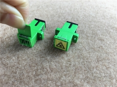 Singlemode simplex SC APC Fiber optic adapter with shutter from China Manufacturer TAEPO for Sale