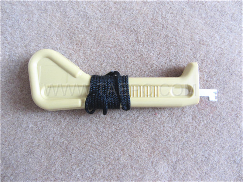 Punch down tool for splicing module