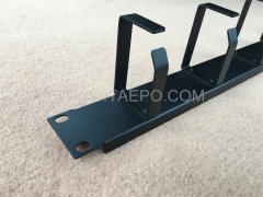 5 rings 1U rackmount Metal network cable wire management from China Manufacturer TAEPO for Sale