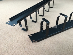 5 rings 1U rackmount Metal network cable wire management from China Manufacturer TAEPO for Sale