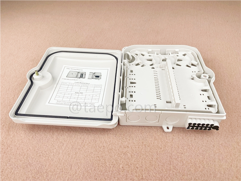 Fiber distribution box (FDB), outdoor, SC, 12 fibers, plastic housing, 230x195x60mm, without adapters, pigtails